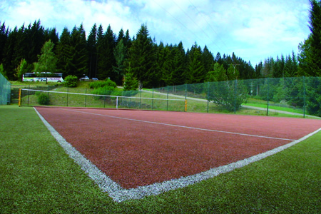 tennisplatz_01.jpg
